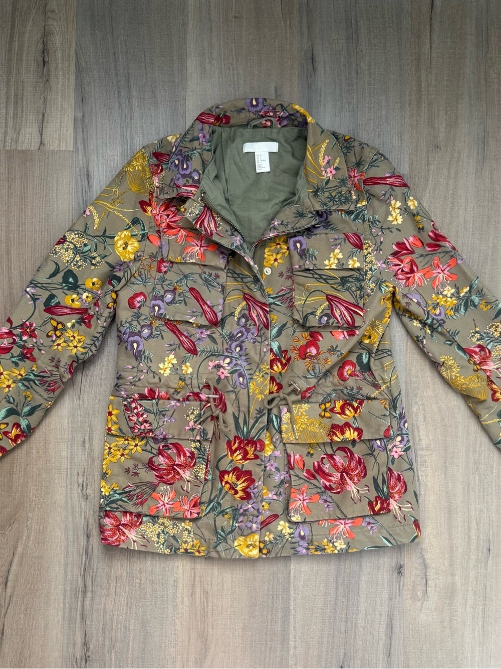 H&M Olive Wildflower Pockets Full Zipper Women’s Utility Jacket